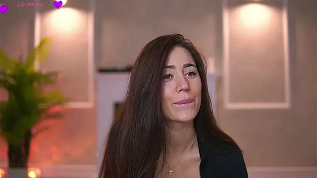 Abbela White online show from December 4, 6:44 am