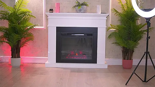 Abbela White online show from March 4, 7:03 am