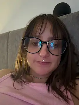 Snapshot of Megan_lu2 chatting on May 26, 9:16 am Megan lu2 online show from May 26, 9:16 am