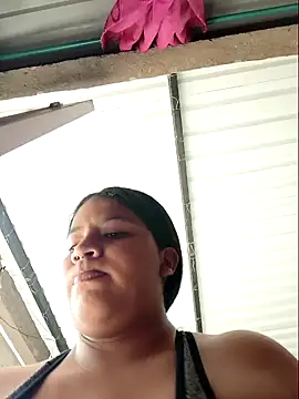 Snapshot of moncerrat_luna chatting on December 18, 3:11 pm moncerrat luna online show from December 18, 3:11 pm