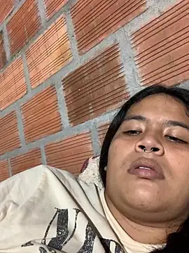 Snapshot of moncerrat_luna chatting on December 26, 7:16 pm moncerrat luna online show from December 26, 7:16 pm