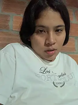 Snapshot of moncerrat_luna chatting on February 1, 1:55 am moncerrat luna online show from February 1, 1:55 am