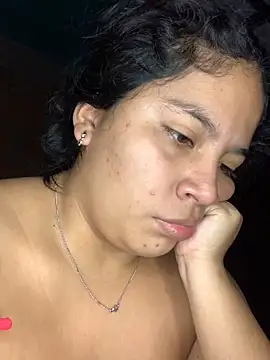 Snapshot of moncerrat_luna chatting on February 3, 12:47 pm moncerrat luna online show from February 3, 12:47 pm