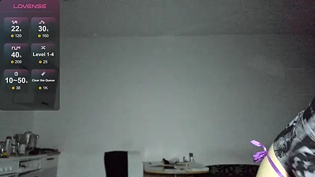 Snapshot of KitsuneRem chatting on September 23, 8:12 pm KitsuneRem online show from September 23, 8:12 pm