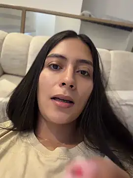 Snapshot of Sophie__Foxxx chatting on May 5, 3:31 pm Sophie Foxxx online show from May 5, 3:31 pm