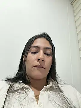Snapshot of Sophie__Foxxx chatting on May 22, 12:07 am Sophie Foxxx online show from May 22, 12:07 am