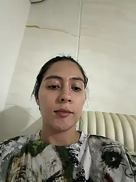 Snapshot of Sophie__Foxxx chatting on June 27, 3:11 am Sophie Foxxx online show from June 27, 3:11 am