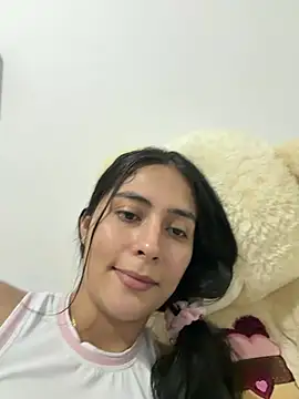 Snapshot of Sophie__Foxxx chatting on July 7, 11:31 pm Sophie Foxxx online show from July 7, 11:31 pm