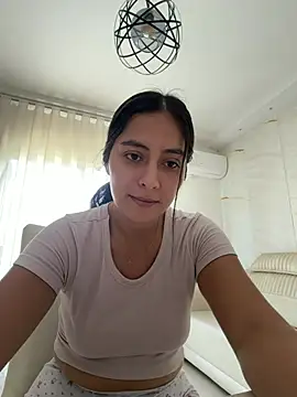 Snapshot of Sophie__Foxxx chatting on July 17, 4:23 pm Sophie Foxxx online show from July 17, 4:23 pm
