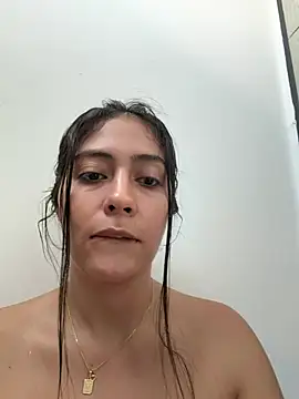 Snapshot of Sophie__Foxxx chatting on July 25, 7:44 pm Sophie Foxxx online show from July 25, 7:44 pm
