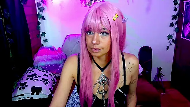 Roxanbunny1 online show from December 4, 5:54 pm