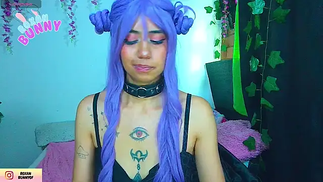 Roxanbunny1 online show from January 10, 8:10 pm