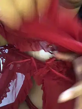 Snapshot of Rose_Olivia chatting on January 13, 3:39 pm Rose Olivia online show from January 13, 3:39 pm