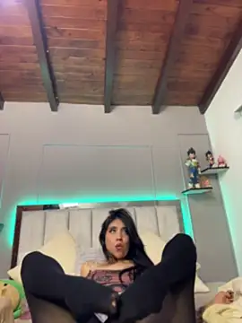 Snapshot of SeleneNooir chatting on June 19, 11:30 pm SeleneNooir online show from June 19, 11:30 pm