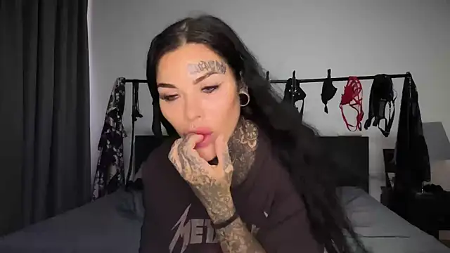 Snapshot of claudiacvc95 chatting on October 17, 3:10 am claudiacvc95 online show from October 17, 3:10 am