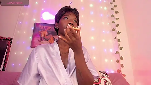 Snapshot of SamHill_1 chatting on February 27, 7:01 am SamHill 1 online show from February 27, 7:01 am