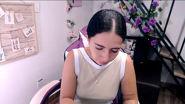 Snapshot of samantha_baby_ chatting on May 24, 3:50 pm samantha baby online show from May 24, 3:50 pm