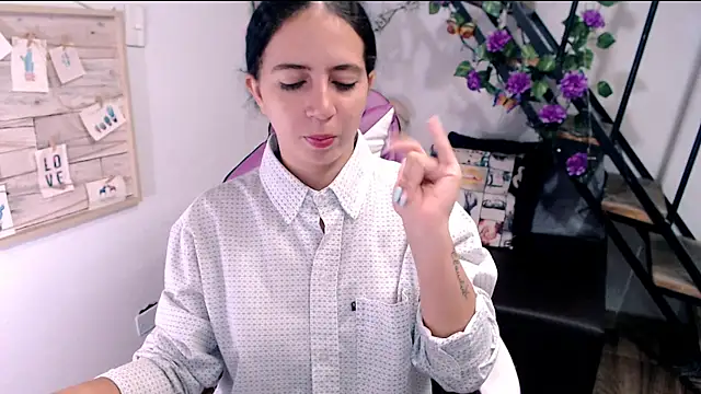 Snapshot of samantha_baby_ chatting on June 11, 5:33 pm samantha baby online show from June 11, 5:33 pm