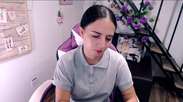 samantha baby  online show from July 2, 5:52 pm