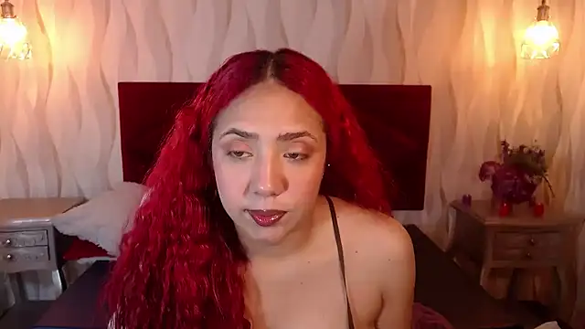Snapshot of IsabelaLatina chatting on May 13, 6:22 am IsabelaLatina online show from May 13, 6:22 am