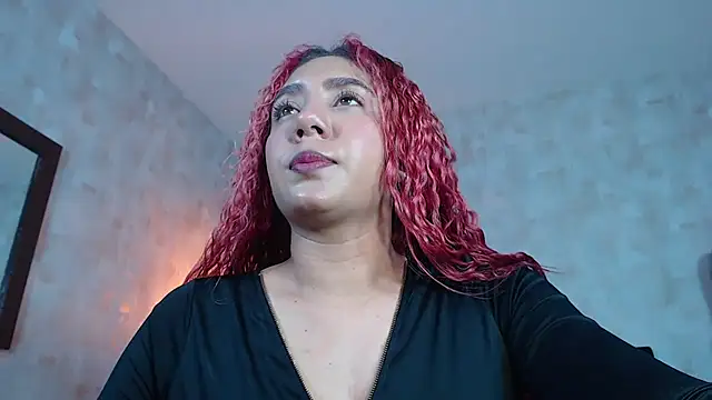 Snapshot of IsabelaLatina chatting on June 17, 6:38 am IsabelaLatina online show from June 17, 6:38 am