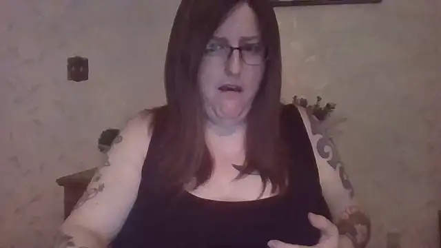 Madeline Beau online show from March 16, 4:44 pm