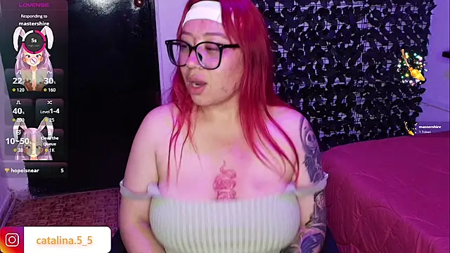 Snapshot of Kata_Bigboobs chatting on November 8, 7:41 am Kata Bigboobs online show from November 8, 7:41 am