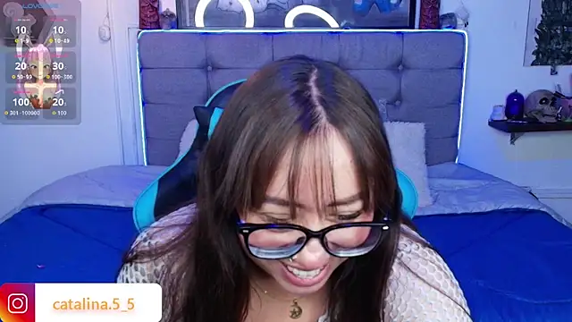 Snapshot of Kata_Bigboobs chatting on June 4, 6:25 pm Kata Bigboobs online show from June 4, 6:25 pm
