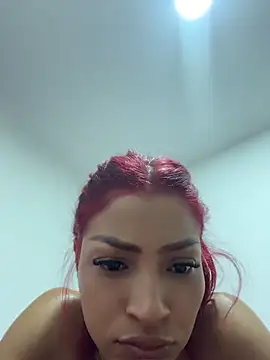 Snapshot of ari_sexy1 chatting on August 4, 12:47 am ari sexy1 online show from August 4, 12:47 am