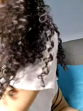 Snapshot of angela__98 chatting on June 25, 10:53 am angela 98 online show from June 25, 10:53 am