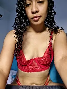 Snapshot of angela__98 chatting on July 5, 1:18 pm angela 98 online show from July 5, 1:18 pm