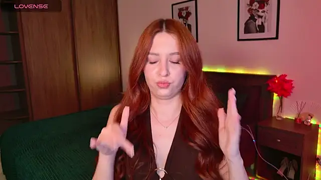 Snapshot of EleanorePeach chatting on May 14, 5:09 pm EleanorePeach online show from May 14, 5:09 pm