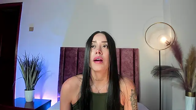 NoraDasilva online show from February 4, 12:49 am