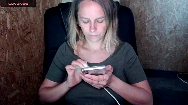 Snapshot of las_sweet chatting on July 30, 10:58 am las sweet online show from July 30, 10:58 am