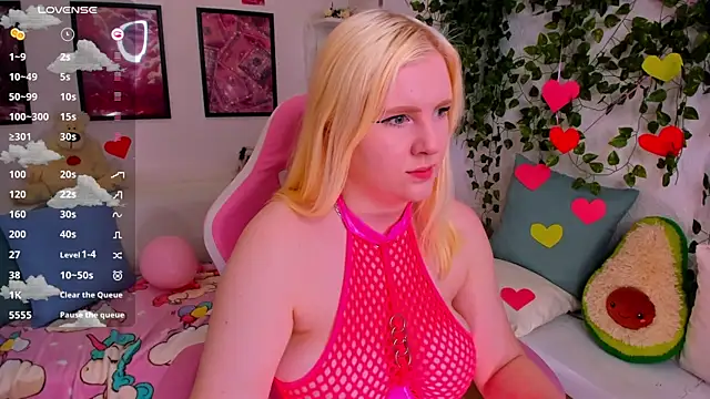 art lovee online show from March 8, 2:04 am