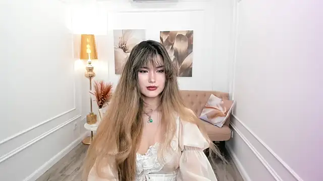 AnneTLi online show from March 30, 11:33 am