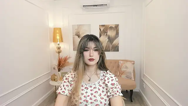 AnneTLi online show from May 3, 7:20 pm