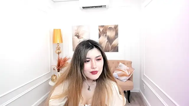Snapshot of AnneTLi chatting on May 6, 3:13 am AnneTLi online show from May 6, 3:13 am