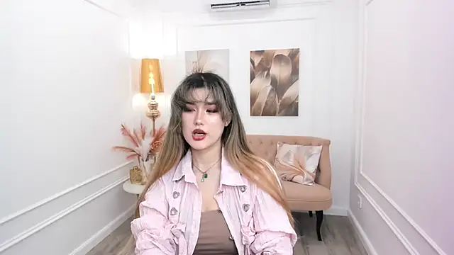 Snapshot of AnneTLi chatting on May 16, 3:14 am AnneTLi online show from May 16, 3:14 am