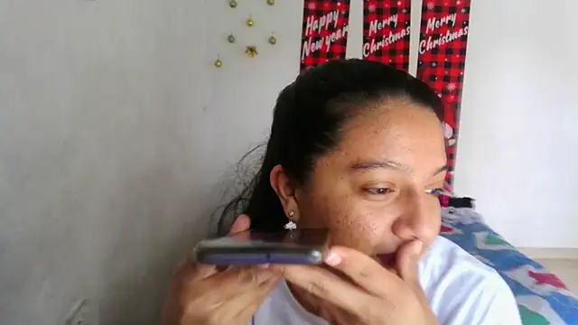 Snapshot of almaswan1 chatting on December 2, 3:25 pm almaswan1 online show from December 2, 3:25 pm