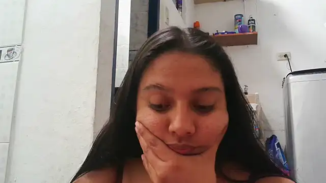 Snapshot of almaswan1 chatting on December 17, 6:42 pm almaswan1 online show from December 17, 6:42 pm