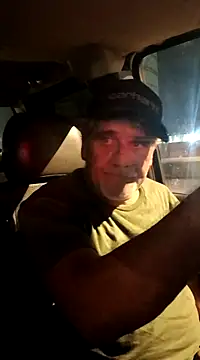 Snapshot of TTolbert chatting on December 23, 9:49 am TTolbert online show from December 23, 9:49 am