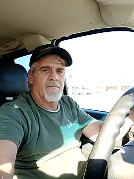 Snapshot of TTolbert chatting on January 12, 5:22 pm TTolbert online show from January 12, 5:22 pm