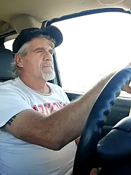 Snapshot of TTolbert chatting on January 13, 4:41 pm TTolbert online show from January 13, 4:41 pm