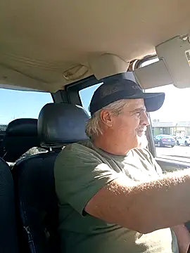 Snapshot of TTolbert chatting on January 16, 7:31 pm TTolbert online show from January 16, 7:31 pm