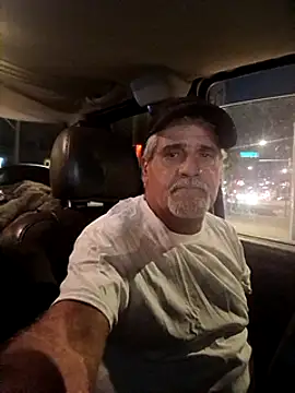 Snapshot of TTolbert chatting on February 9, 1:55 am TTolbert online show from February 9, 1:55 am