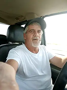 Snapshot of TTolbert chatting on February 11, 6:11 pm TTolbert online show from February 11, 6:11 pm