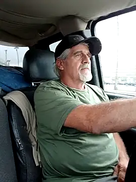 Snapshot of TTolbert chatting on March 7, 6:11 pm TTolbert online show from March 7, 6:11 pm