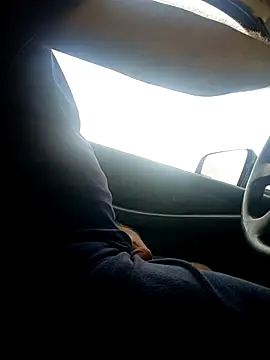 Snapshot of TTolbert chatting on October 13, 8:42 pm TTolbert online show from October 13, 8:42 pm