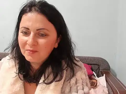 Snapshot of Lillian2 chatting on January 3, 4:16 pm Lillian2 online show from January 3, 4:16 pm